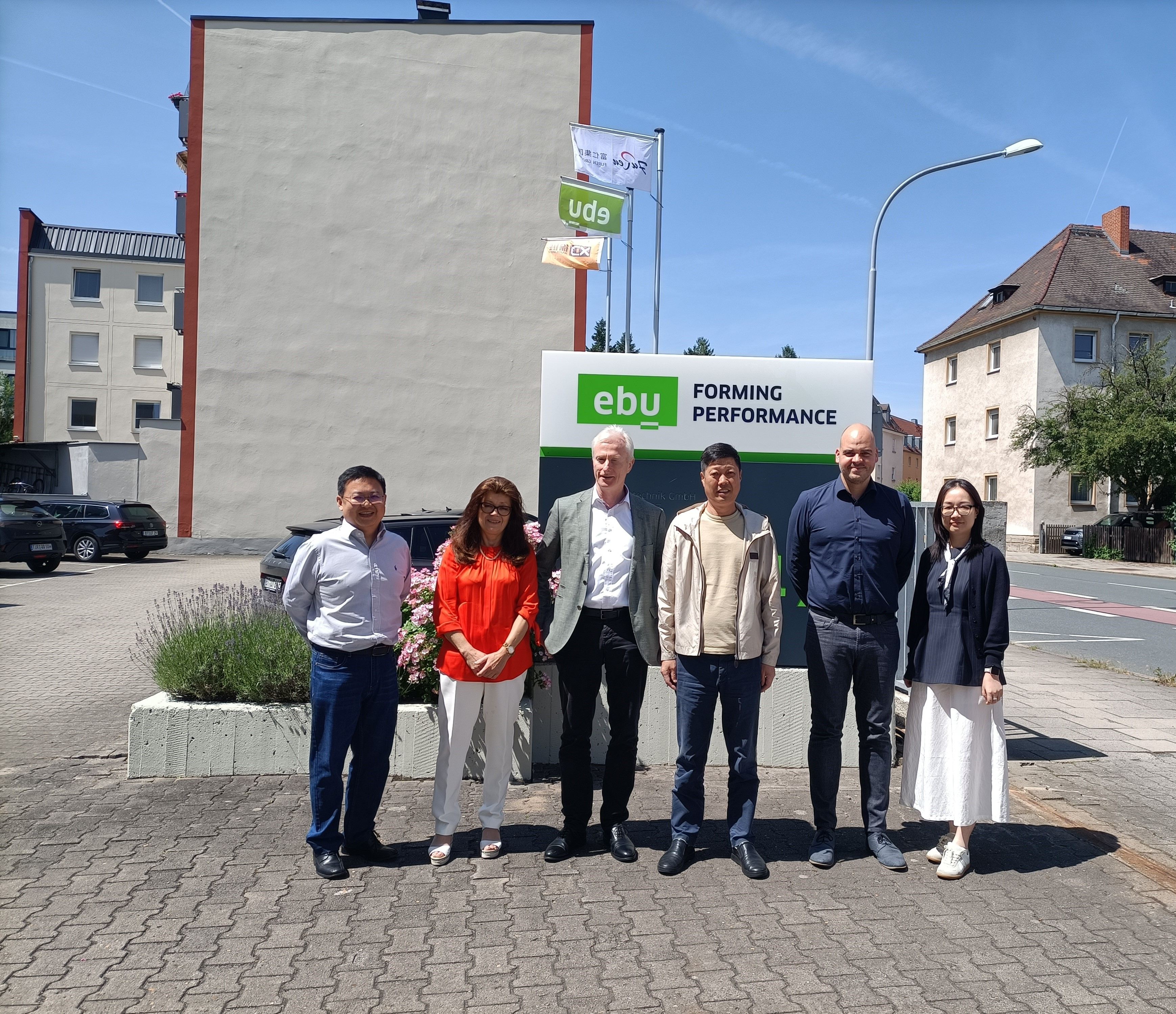 01bb61f231ec43220739e0177147dc5-8ef83e5425b244618c7cc02997591cb9