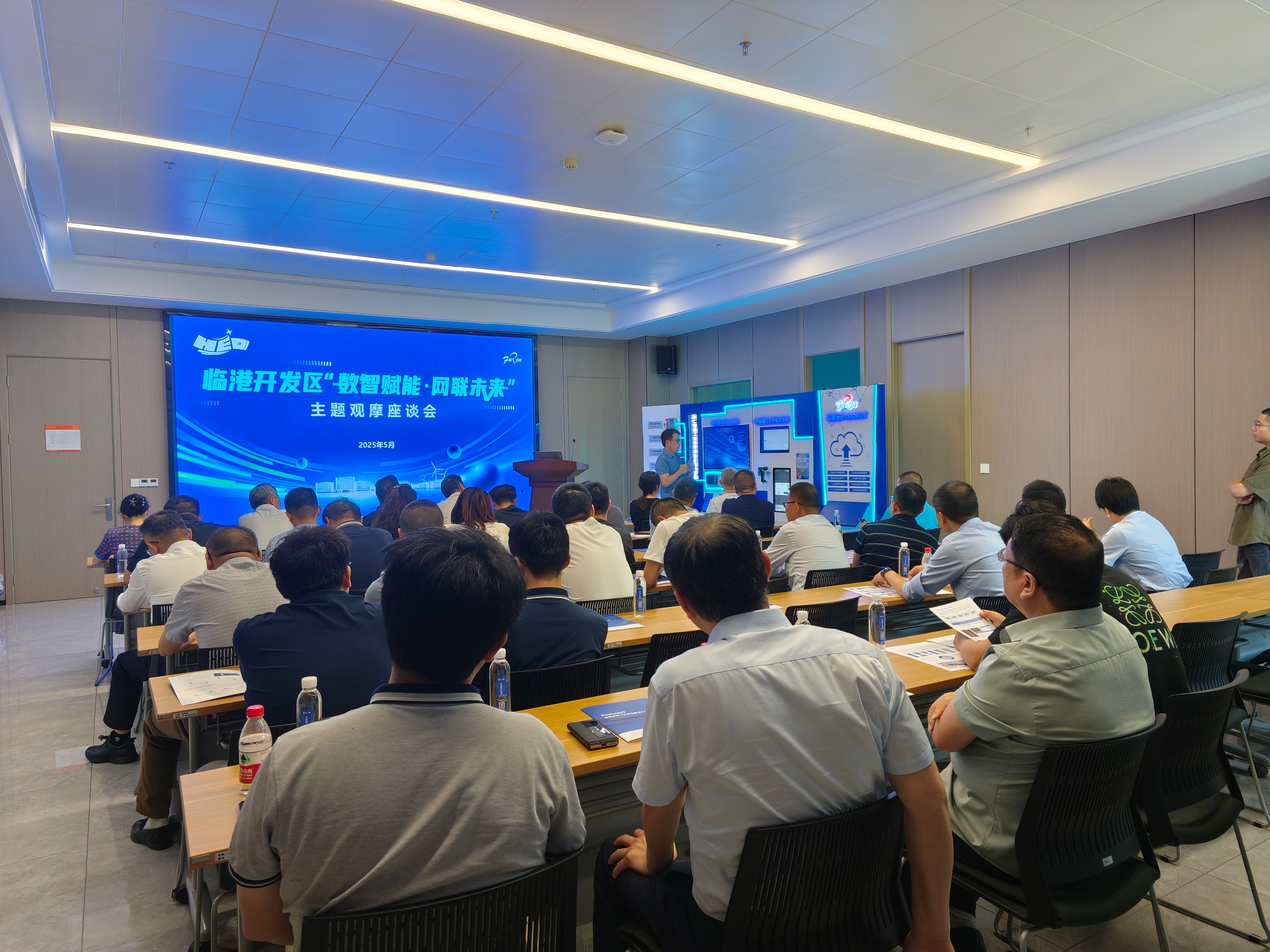 28042c106ce5c8420ef9e0505267315-484ab37f8cf24a77ba6db567c55b8fee