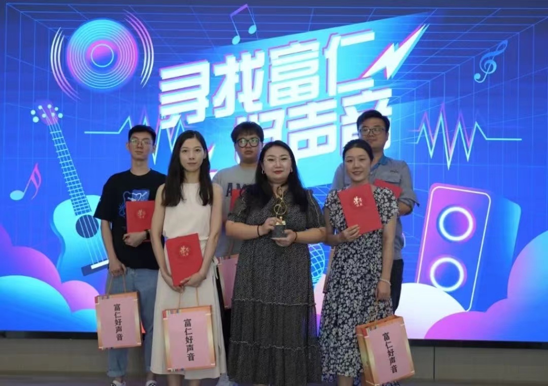 fc24df4adbd04560655c25bb6266383-10535628261