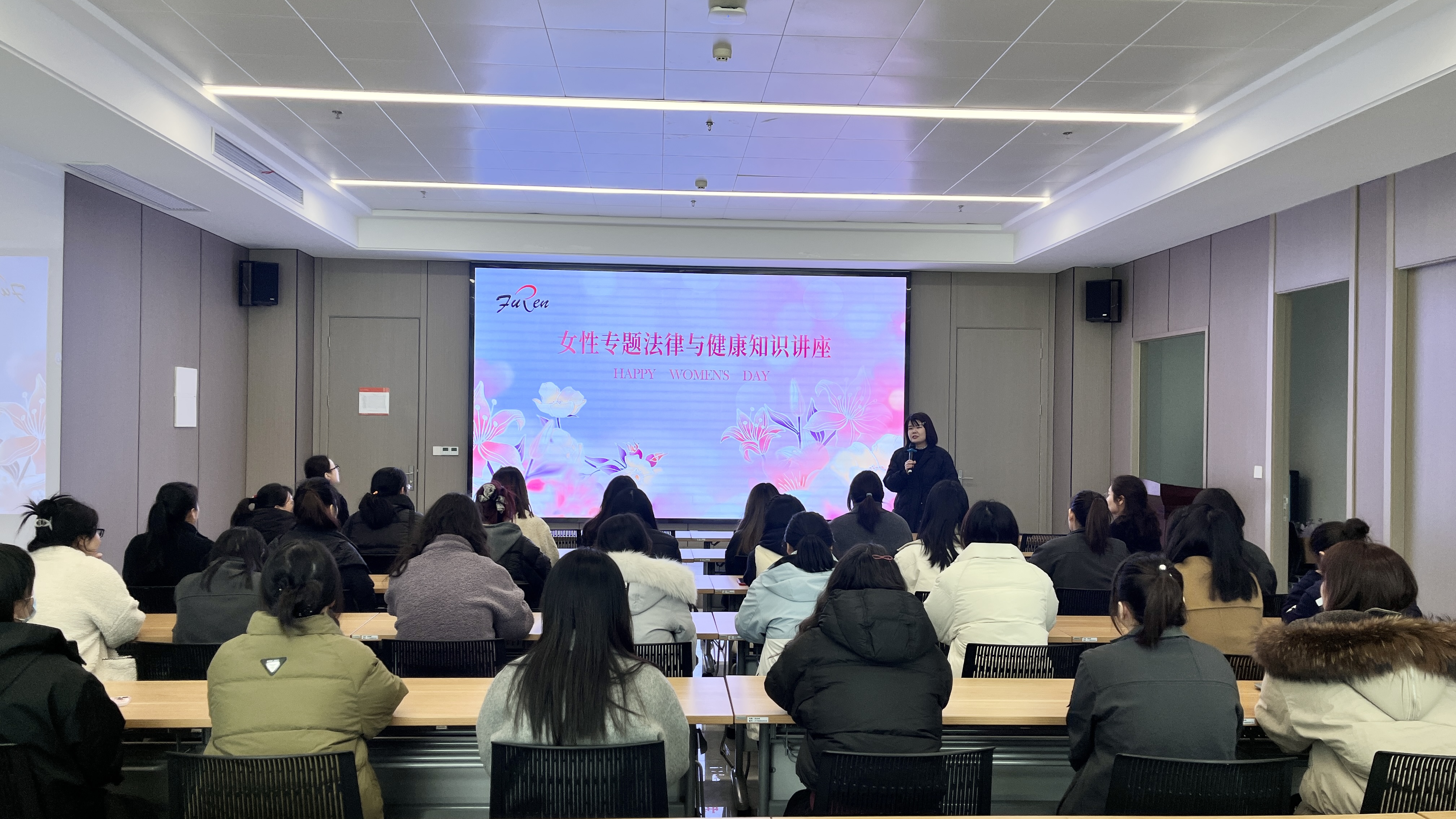 IMG_5127-50c879cde9304a44aaede311fc9dc1fd